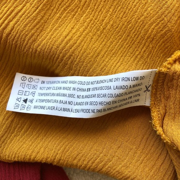 Cropped Tank Tops with Ruffles ~ Set of Two - Picture 5 of 6